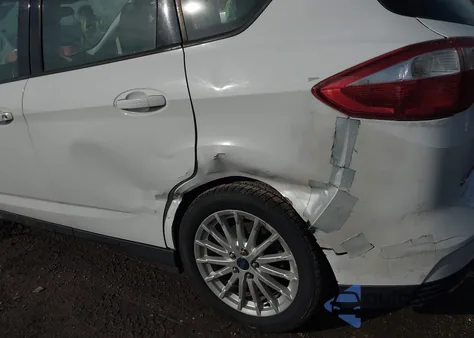 2016 Ford C-Max Hybrid Se from USA, damaged, VIN 1FADP5AU0GL120228